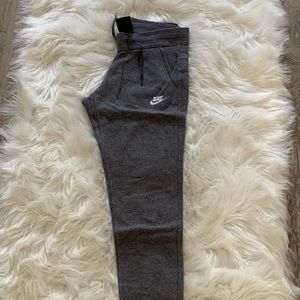 Grey nike joggers